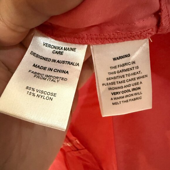 Veronika Maine Coral Asymmetric Hem Italian Fabric Short Sleeve Blouse Size 8 - Picture 5 of 5